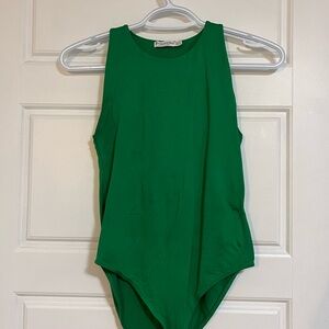 Stradivarius Green Sleeveless Bodysuit with High Neckline and Textured Fabric